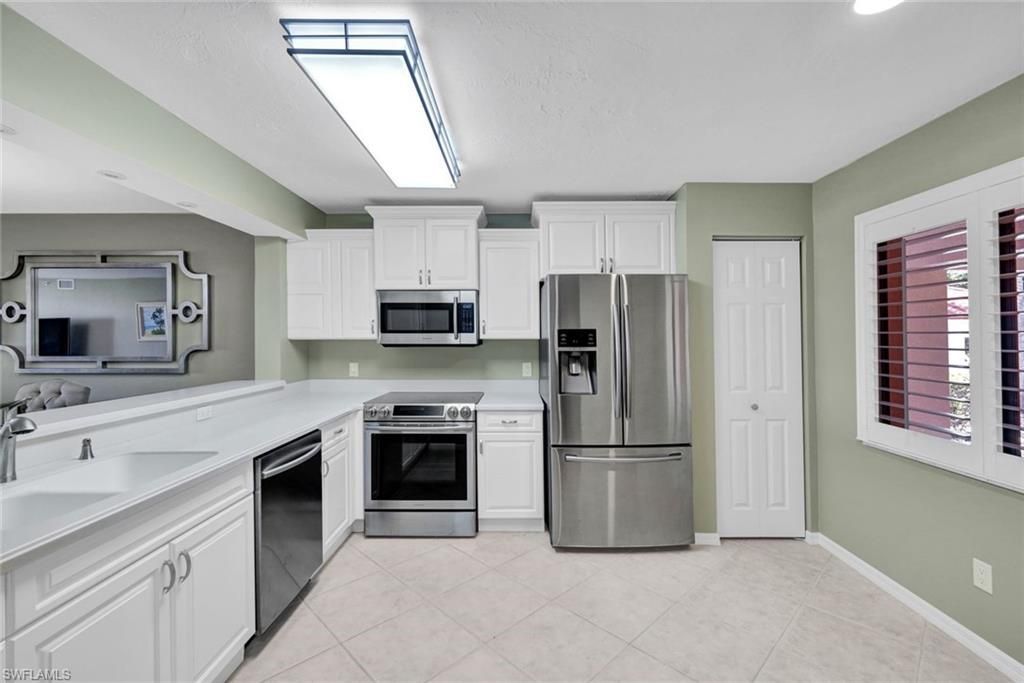 9435 Sunset Harbor Ln, Unit 211, Fort Myers, FL 33919 Photo