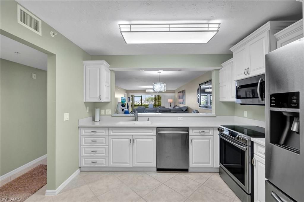 9435 Sunset Harbor Ln, Unit 211, Fort Myers, FL 33919 Photo