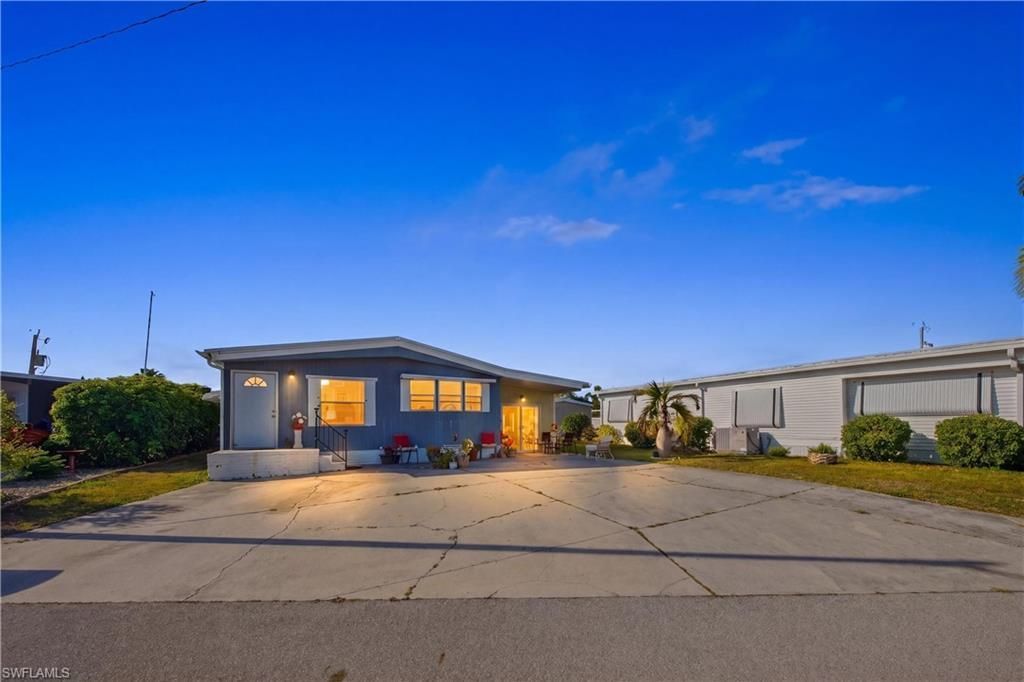 181 Chisholm Trl, North Fort Myers, FL 33917 Photo