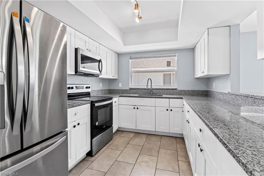 215-217 SE 24th Ave, Cape Coral, FL 33990 Photo