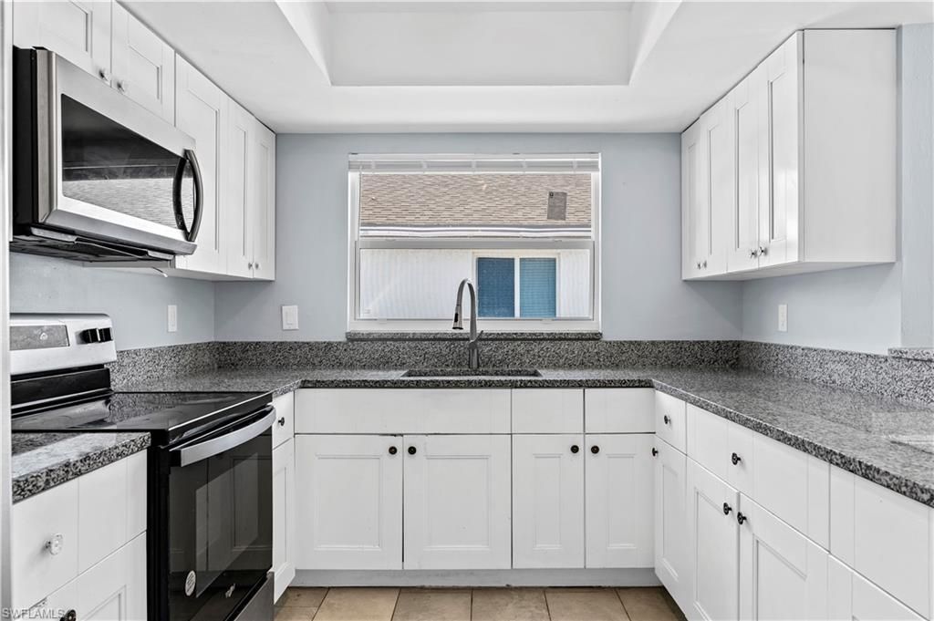 215-217 SE 24th Ave, Cape Coral, FL 33990 Photo