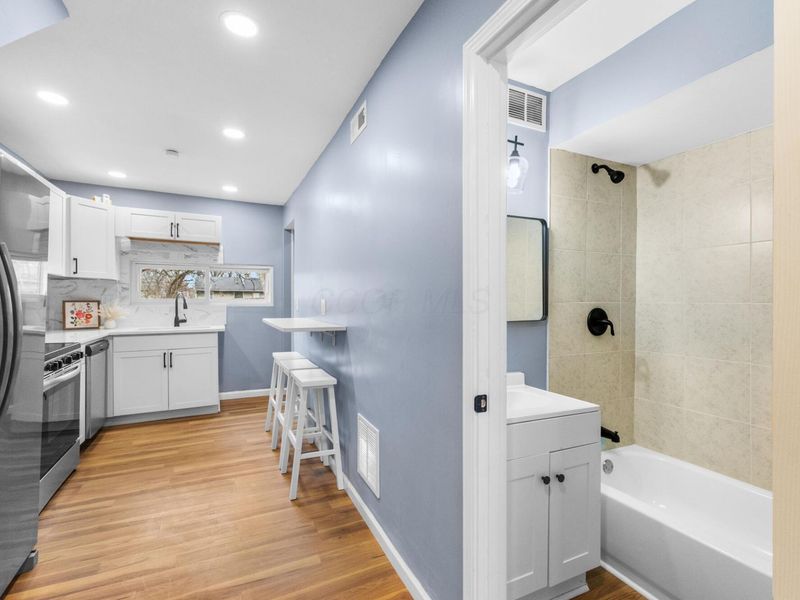 2173 Lexington Avenue , Columbus, OH 43211 Photo 8