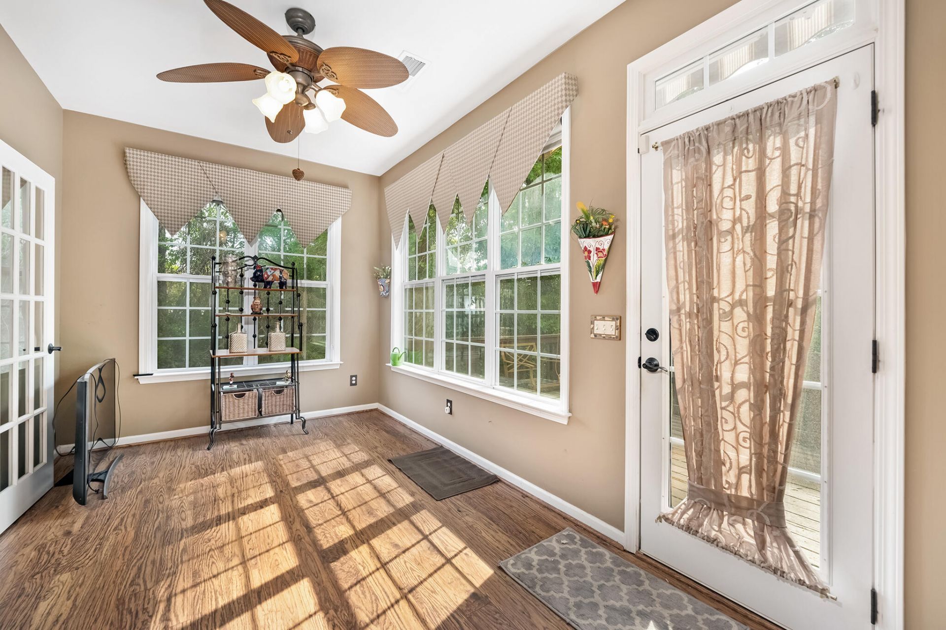 613 Clouds Way Photo 11