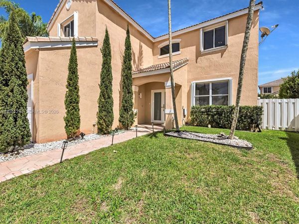 1042 Thistle Creek Ct, Weston, FL 33327