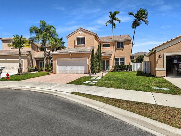 1042 Thistle Creek Ct, Weston, FL 33327