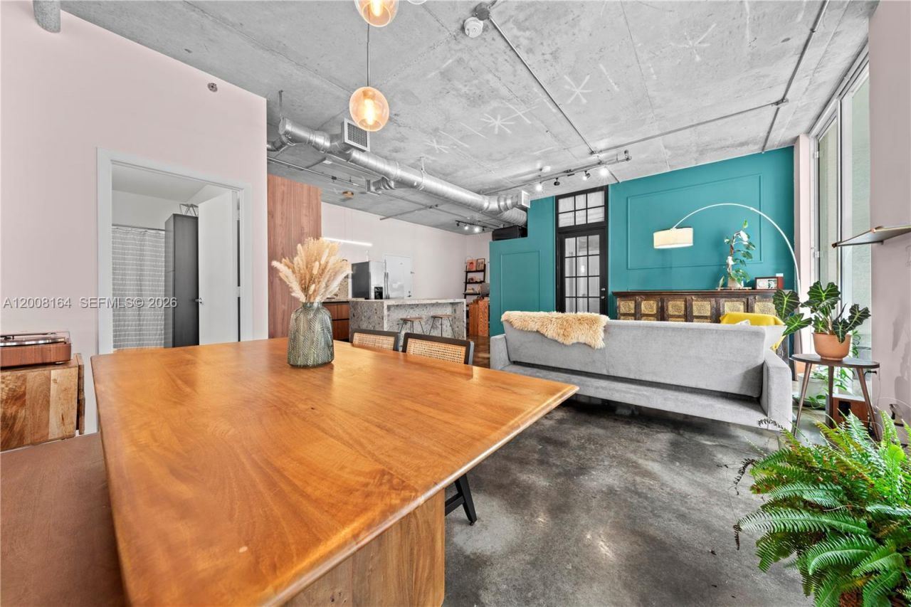 444 NE 30th St , Unit 602, Miami, FL 33137 Photo