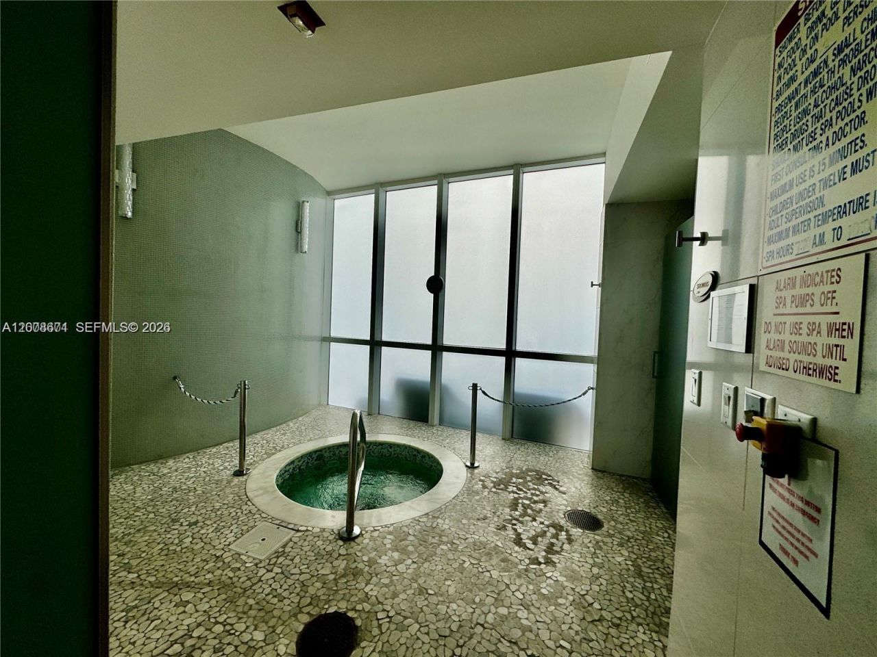 18101 Collins Ave , Unit 4302, Sunny Isles Beach, FL 33160 Photo