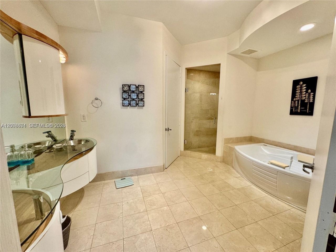 18101 Collins Ave , Unit 4302, Sunny Isles Beach, FL 33160 Photo