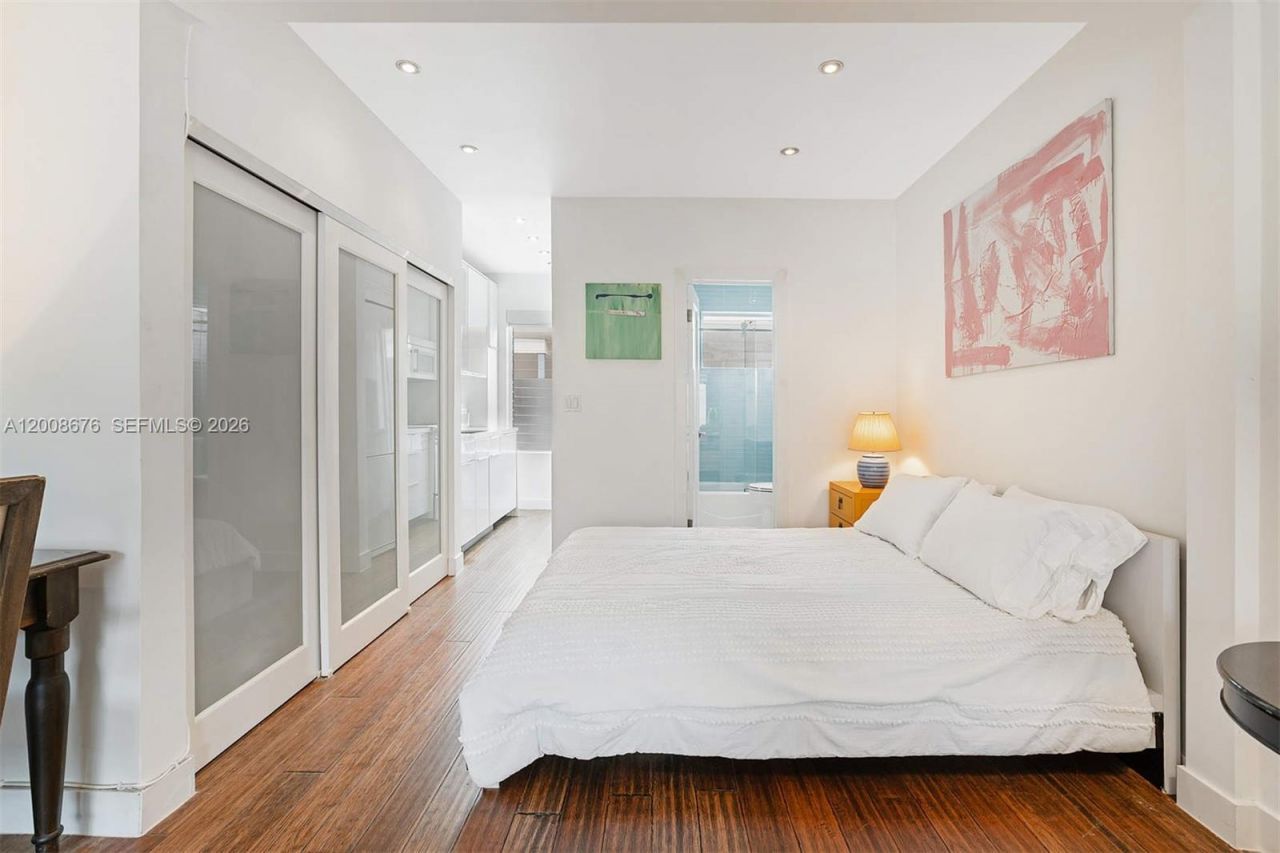 1050 Pennsylvania Ave , Unit 29, Miami Beach, FL 33139 Photo
