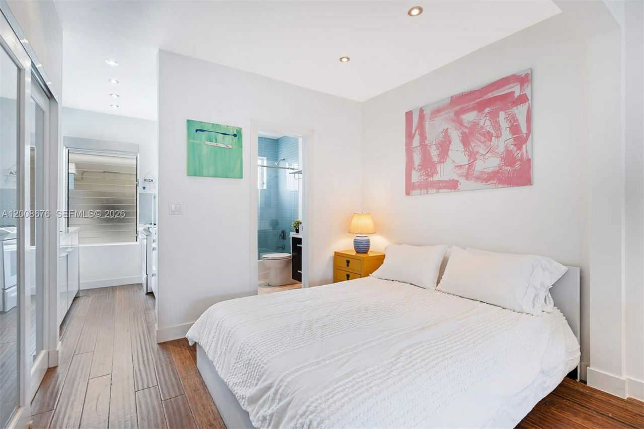 1050 Pennsylvania Ave , Unit 29, Miami Beach, FL 33139 Photo