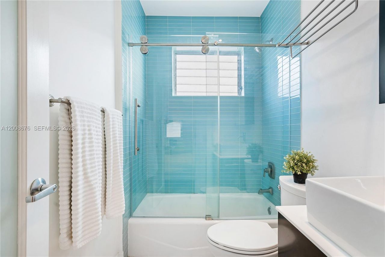 1050 Pennsylvania Ave , Unit 29, Miami Beach, FL 33139 Photo