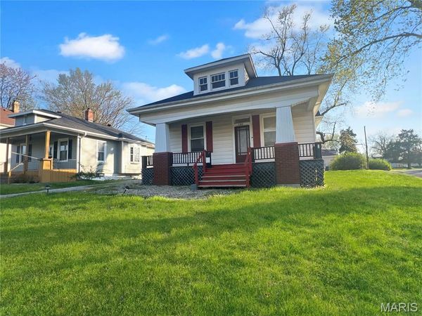 400 Rebecca Avenue , Collinsville, IL 62234