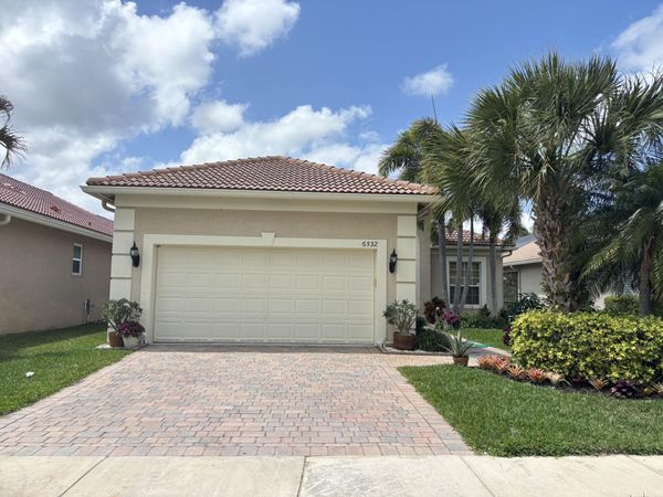 6532 SE Broadmoor Lane, Stuart, FL 34997