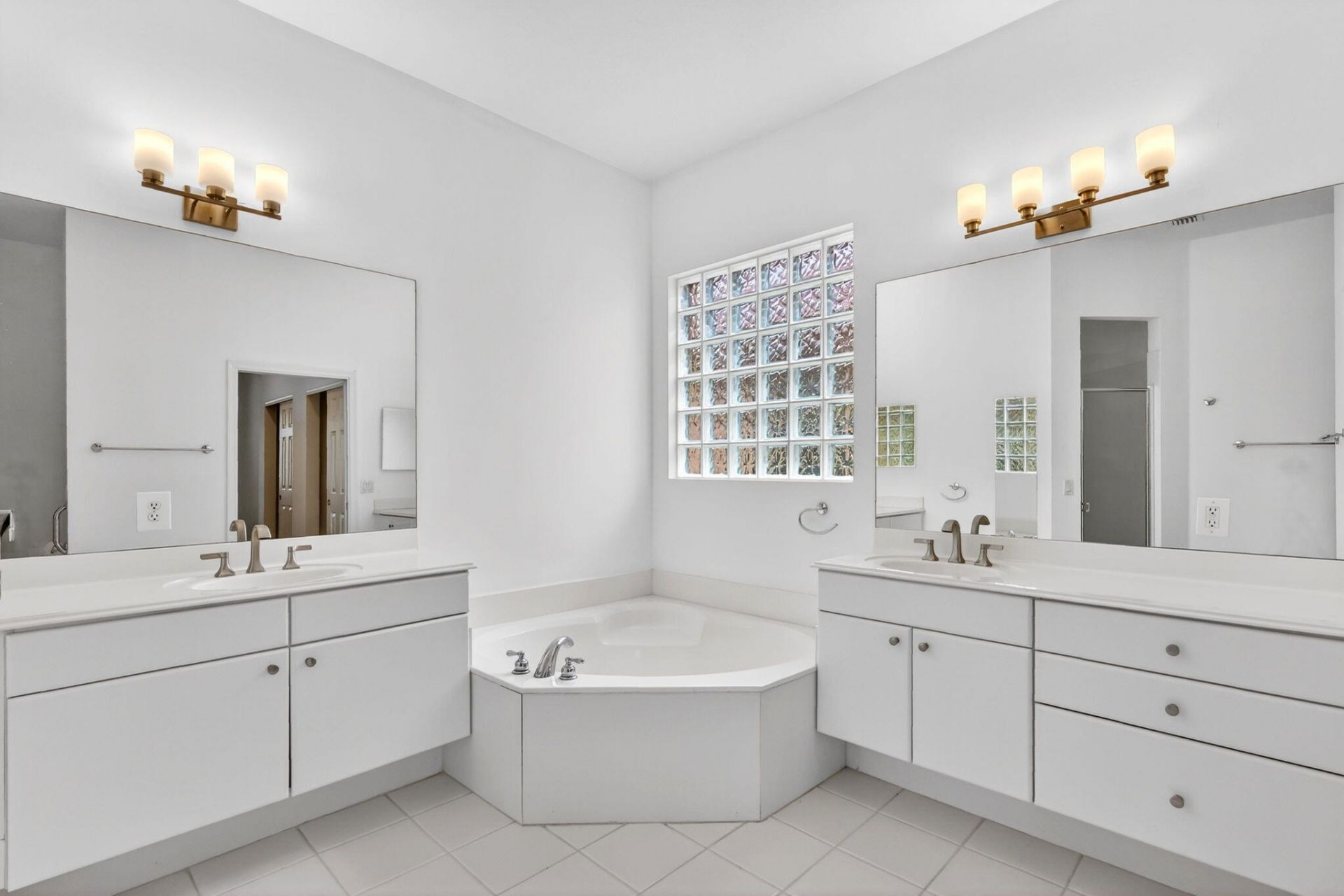 6532 SE Broadmoor Lane, Stuart, FL 34997 Photo