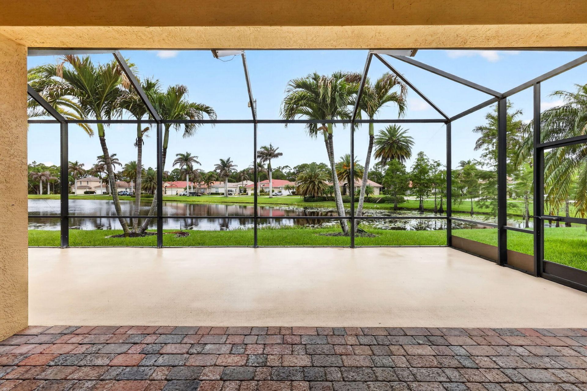 6532 SE Broadmoor Lane, Stuart, FL 34997 Photo