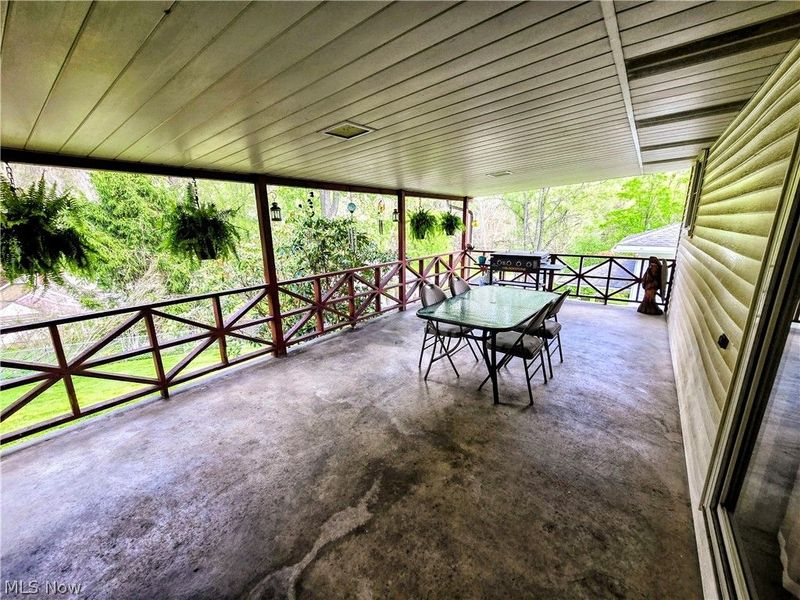 108 Theresa Drive, Weirton, WV 26062 Photo 10