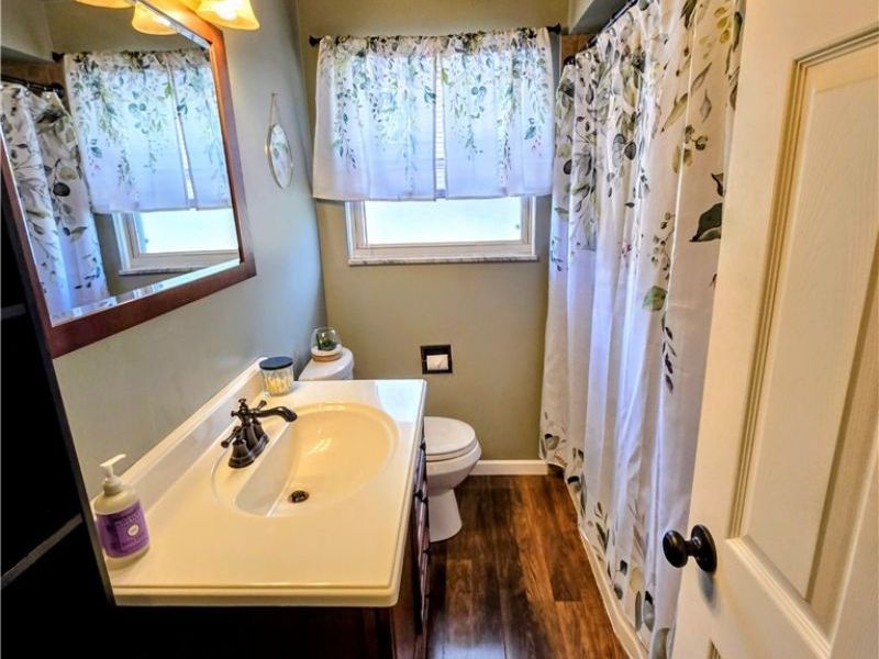 108 Theresa Drive, Weirton, WV 26062 Photo 12