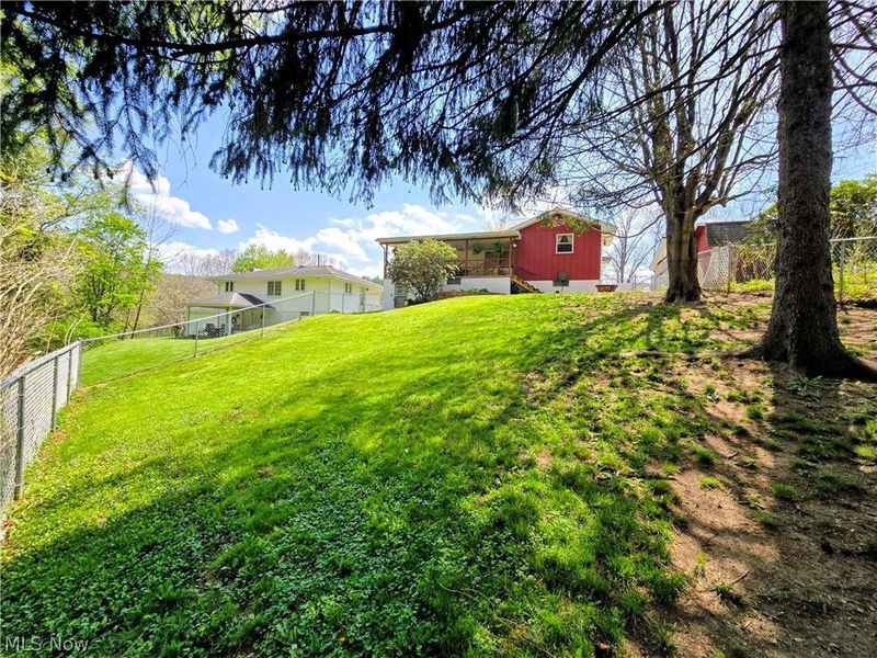 108 Theresa Drive, Weirton, WV 26062 Photo 22