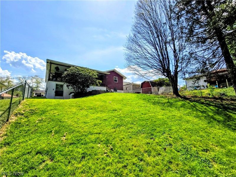 108 Theresa Drive, Weirton, WV 26062 Photo 23
