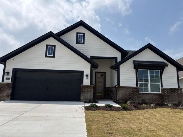 1325 Frio Drive, Springtown, TX 76082