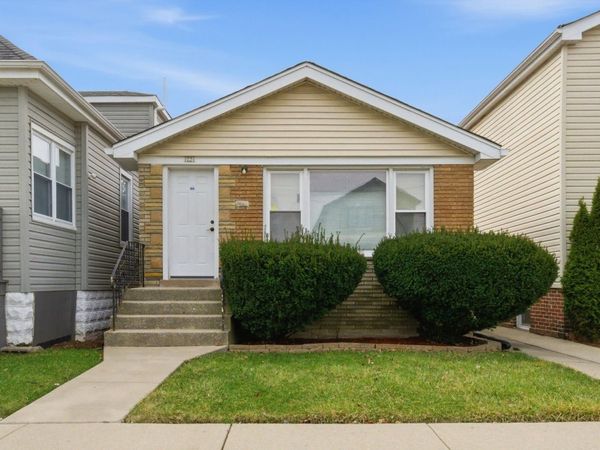 1221 W 97th Place , Chicago, IL 60643
