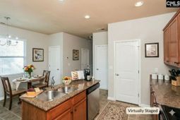 146 Whitton Court  photo 4