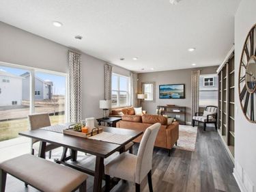 907 Greenlawn Avenue W, Delano, MN 55328