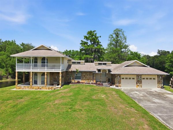 36740 SHORE DRIVE , DADE CITY, FL 33525