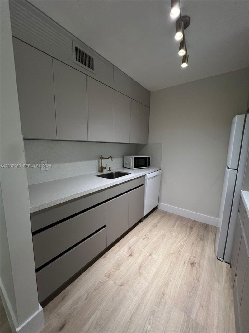 13155 SW 7th Ct, Unit 204E, Pembroke Pines, FL 33027 Photo