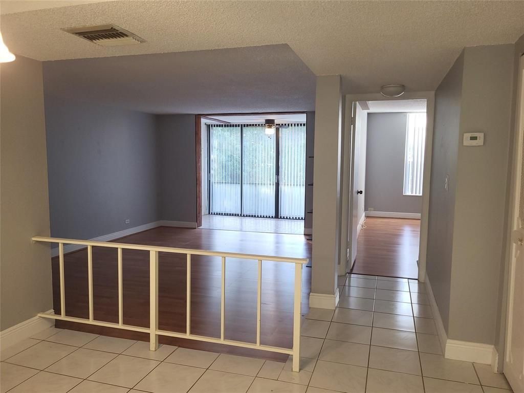 3720 Inverrary Drive, Unit 2i, Lauderhill, FL 33319 Photo