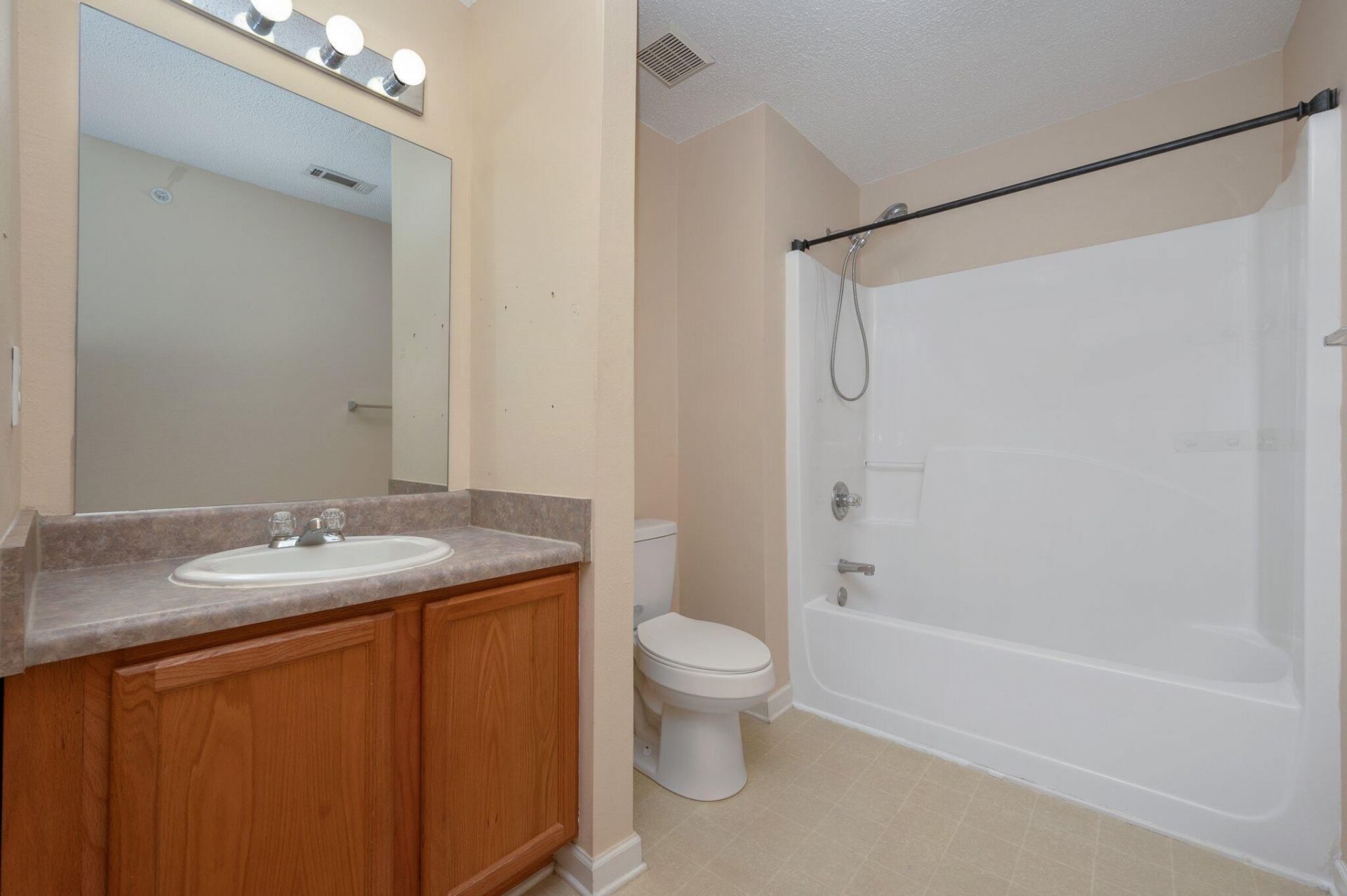 307 Crooked Pine Trail, Crestview, FL 32539 Photo