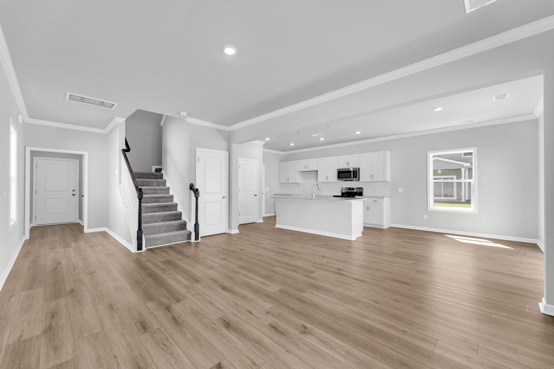 225 Central Creek Drive Photo 15