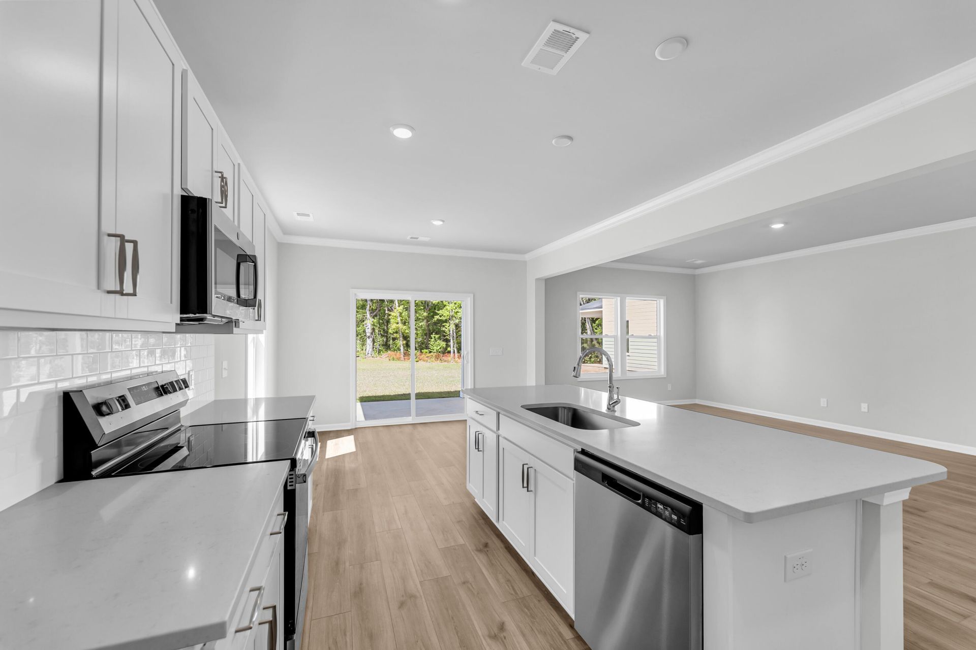 225 Central Creek Drive Photo 18