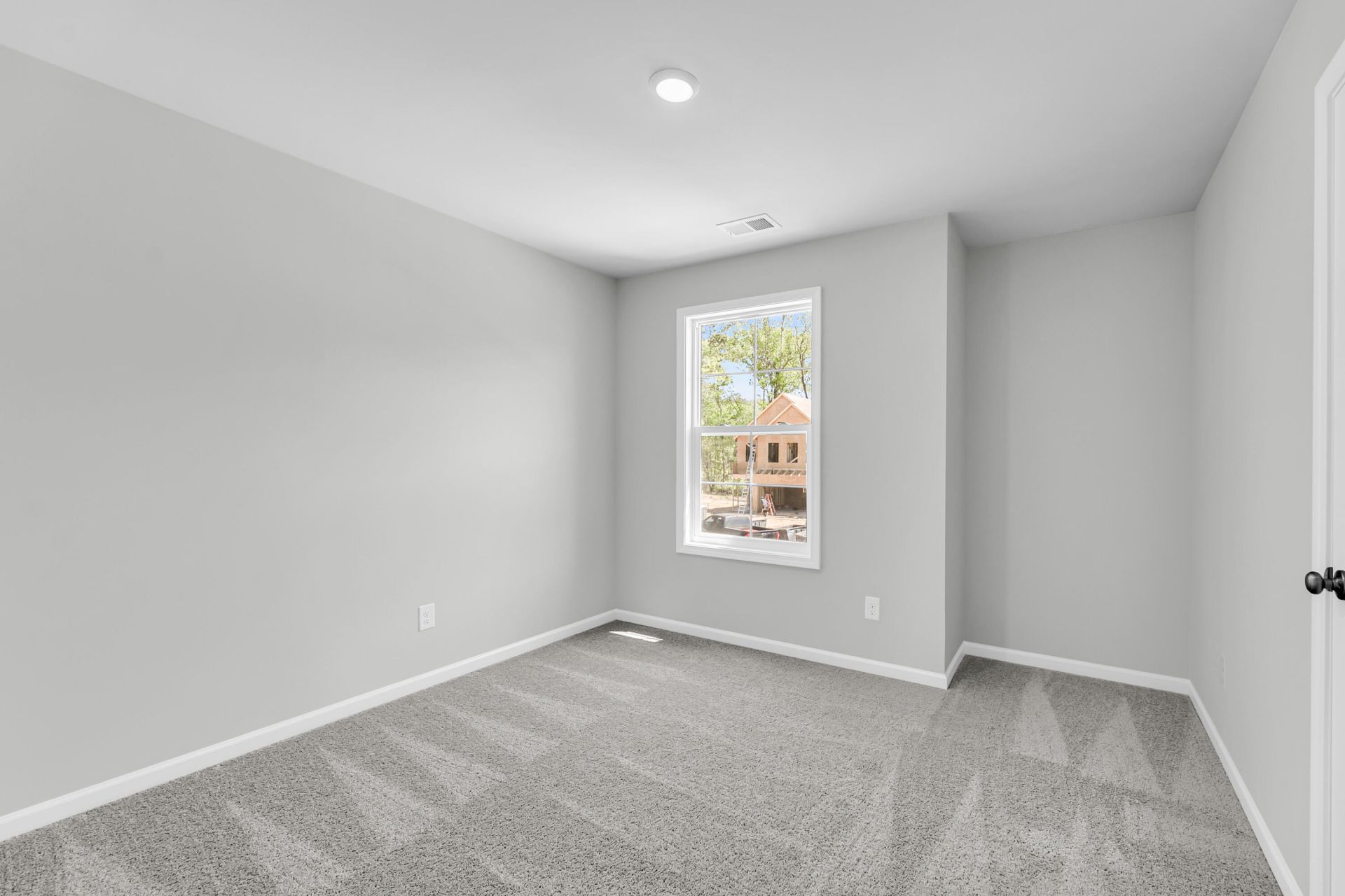 225 Central Creek Drive Photo 32
