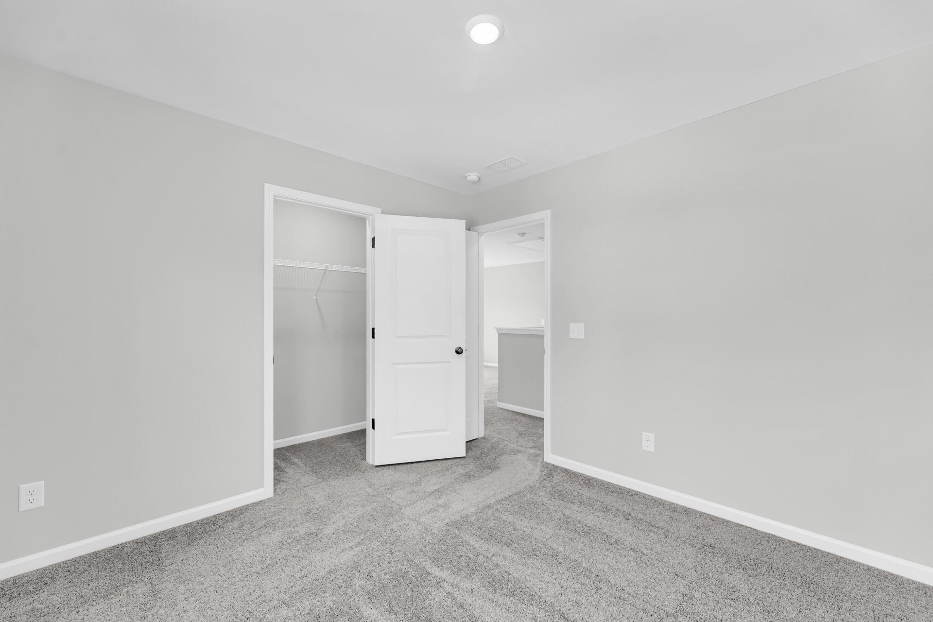 225 Central Creek Drive Photo 33