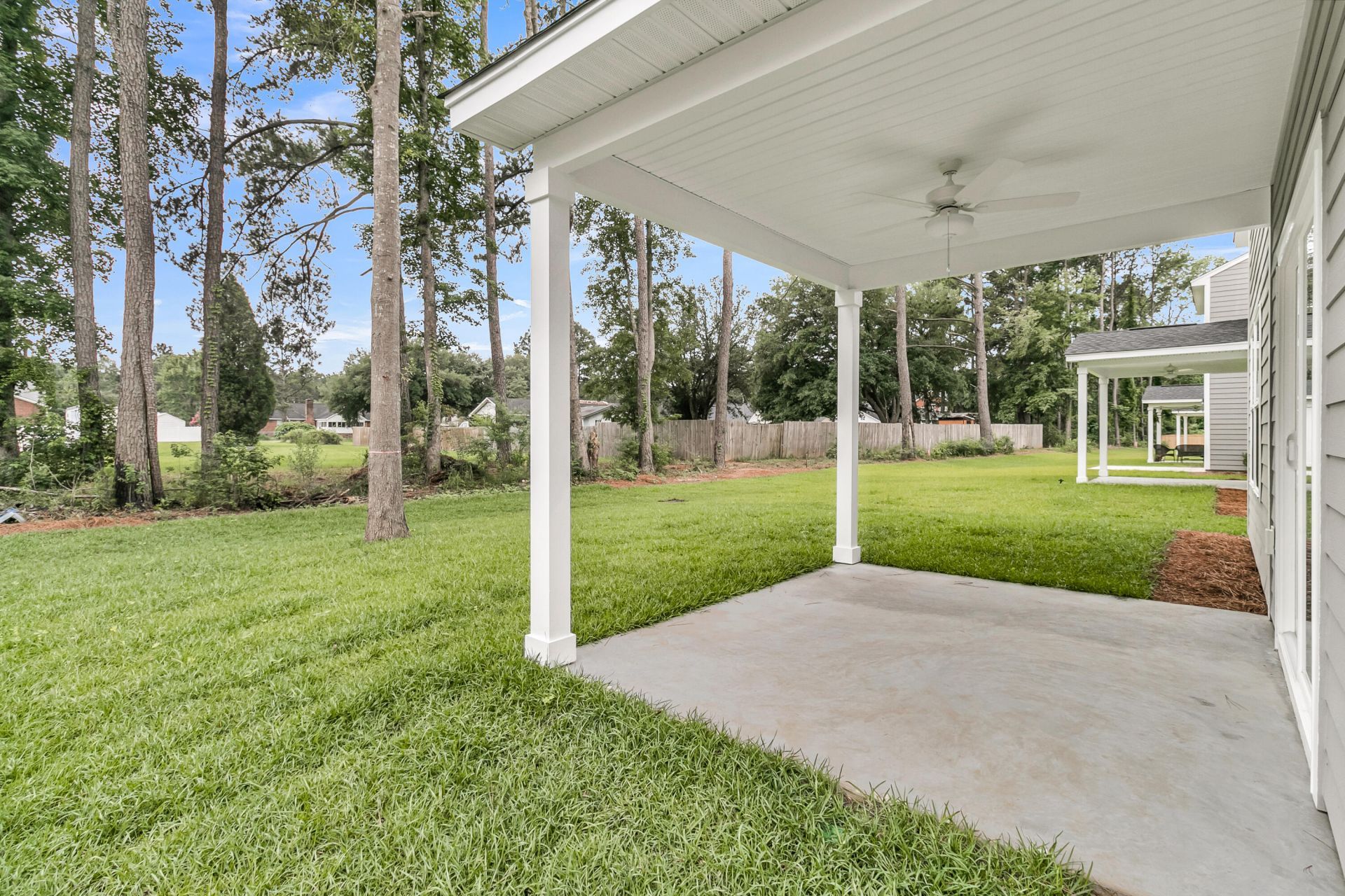225 Central Creek Drive Photo 34