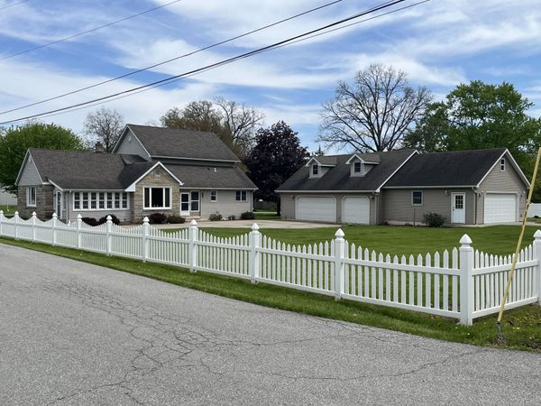 6315 W 147th Avenue , Crown Point, IN 46307