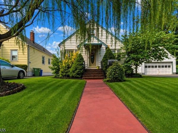 717 Galvin Ave, Roselle, NJ 07203