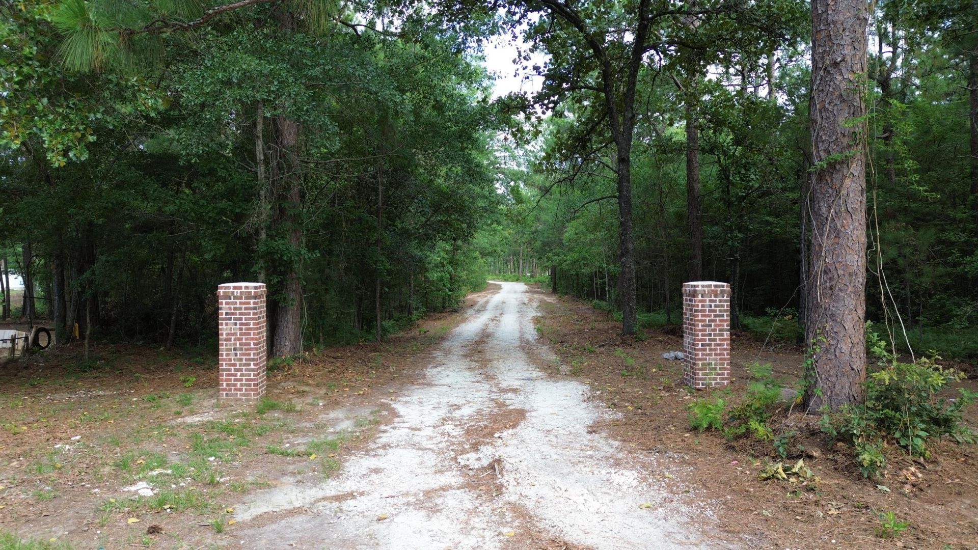 2 Trojan Road Photo 4