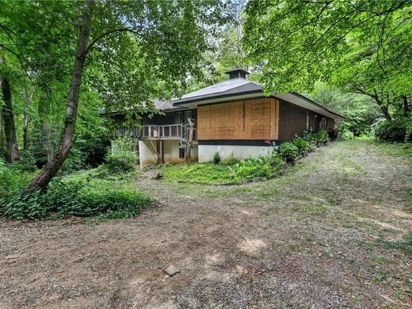 4015 Mcclatchey Circle NE, Atlanta, GA 30342