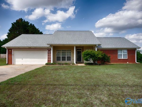 135 Crossing Blvd, Meridianville, AL 35759