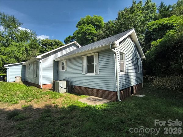229 Friendship Drive , Ellenboro, NC 28040