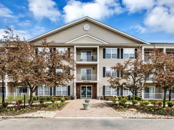 49 Liddle Avenue, Edison, NJ 08837