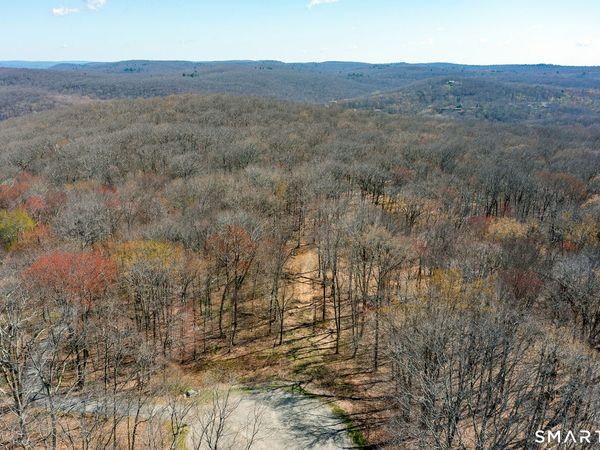 22 Old Paddock, Kent, CT 06785