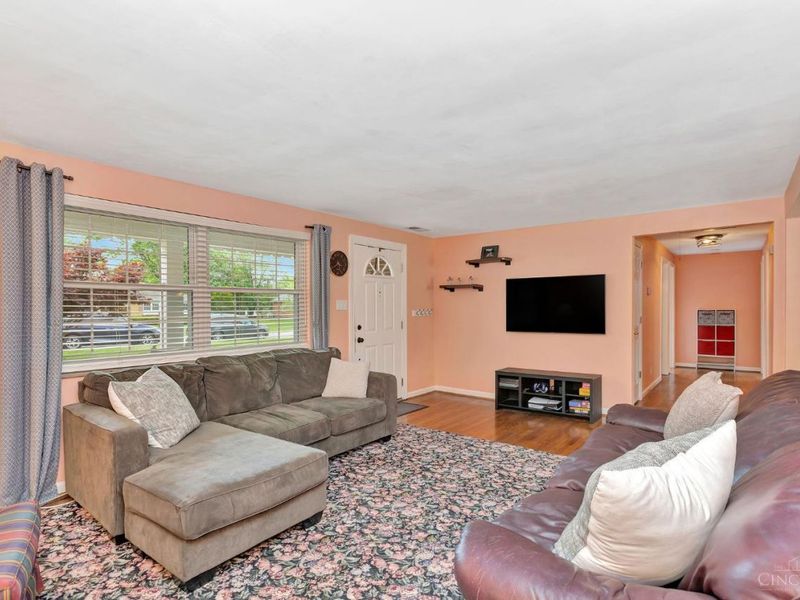 208 Furbee Drive, Mason, OH 45040 Photo 4