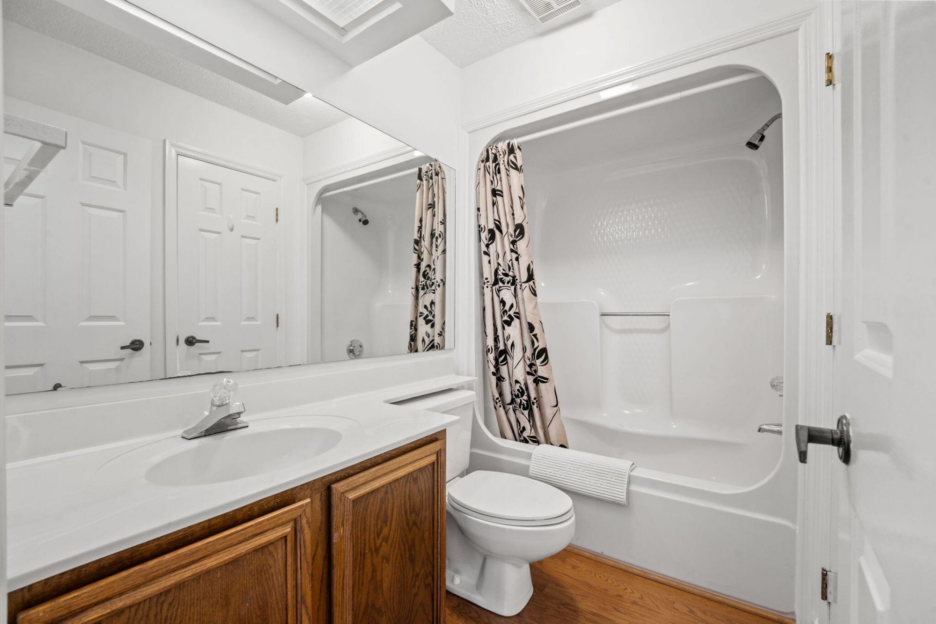 3815 Masters Court Photo 17
