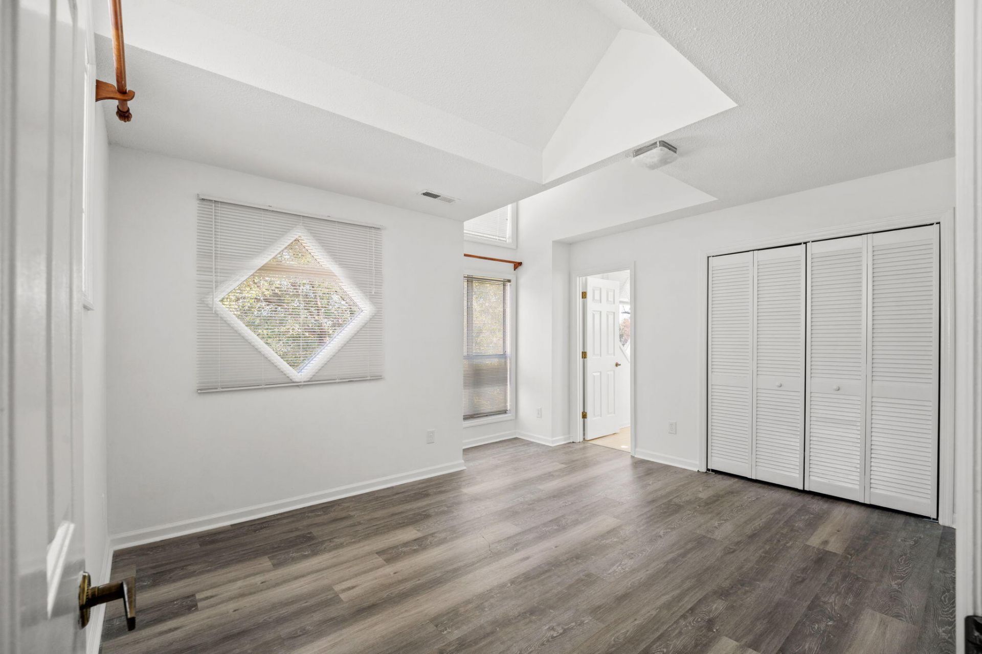 3815 Masters Court Photo 19
