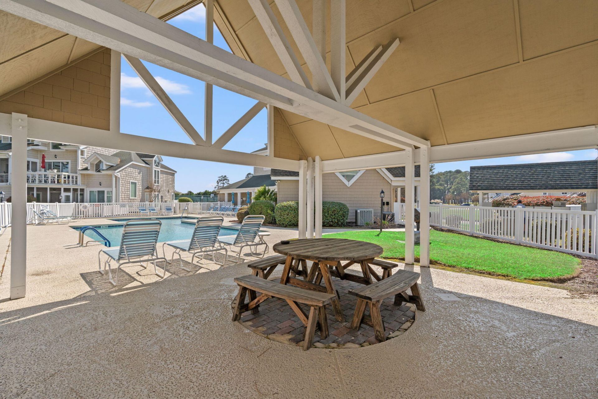 3815 Masters Court Photo 45