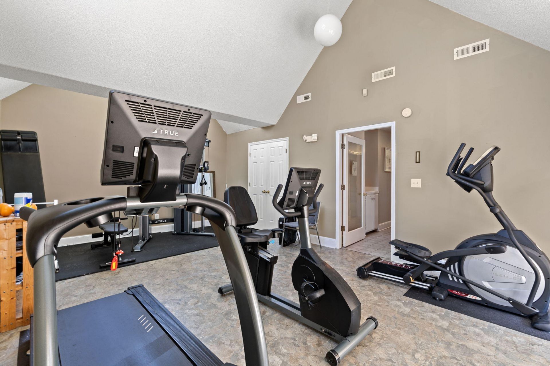 3815 Masters Court Photo 53
