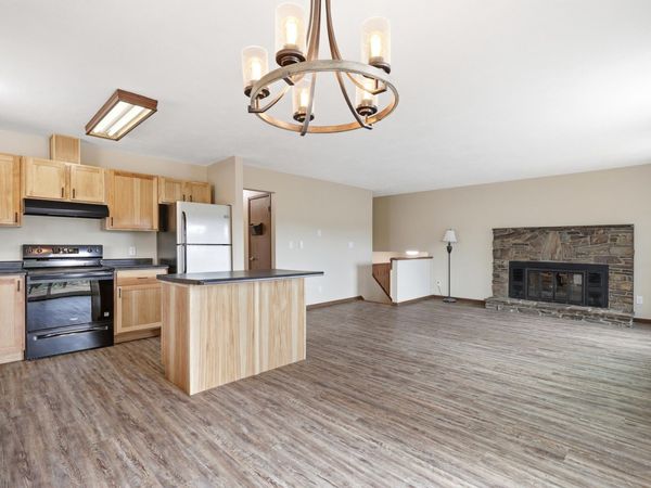 427 CITY SPRINGS LN, Rapid City, SD 57702
